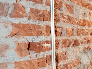 Unverputzte Ziegelwand 