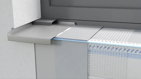Screenshot aus Montagevideo, der den Aufbau der einzelnen Schichten bei der Fensterbankmontage mit Sol Pad Suisse zeig