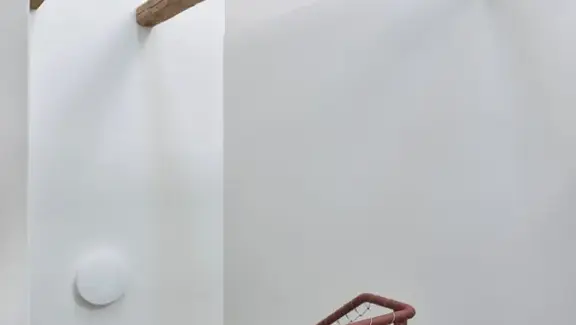 Samtige, lichtreflektierende Oberfläche